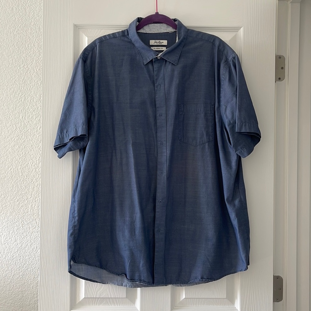 ⭐️ 3/$15 ⭐️ Casual button down